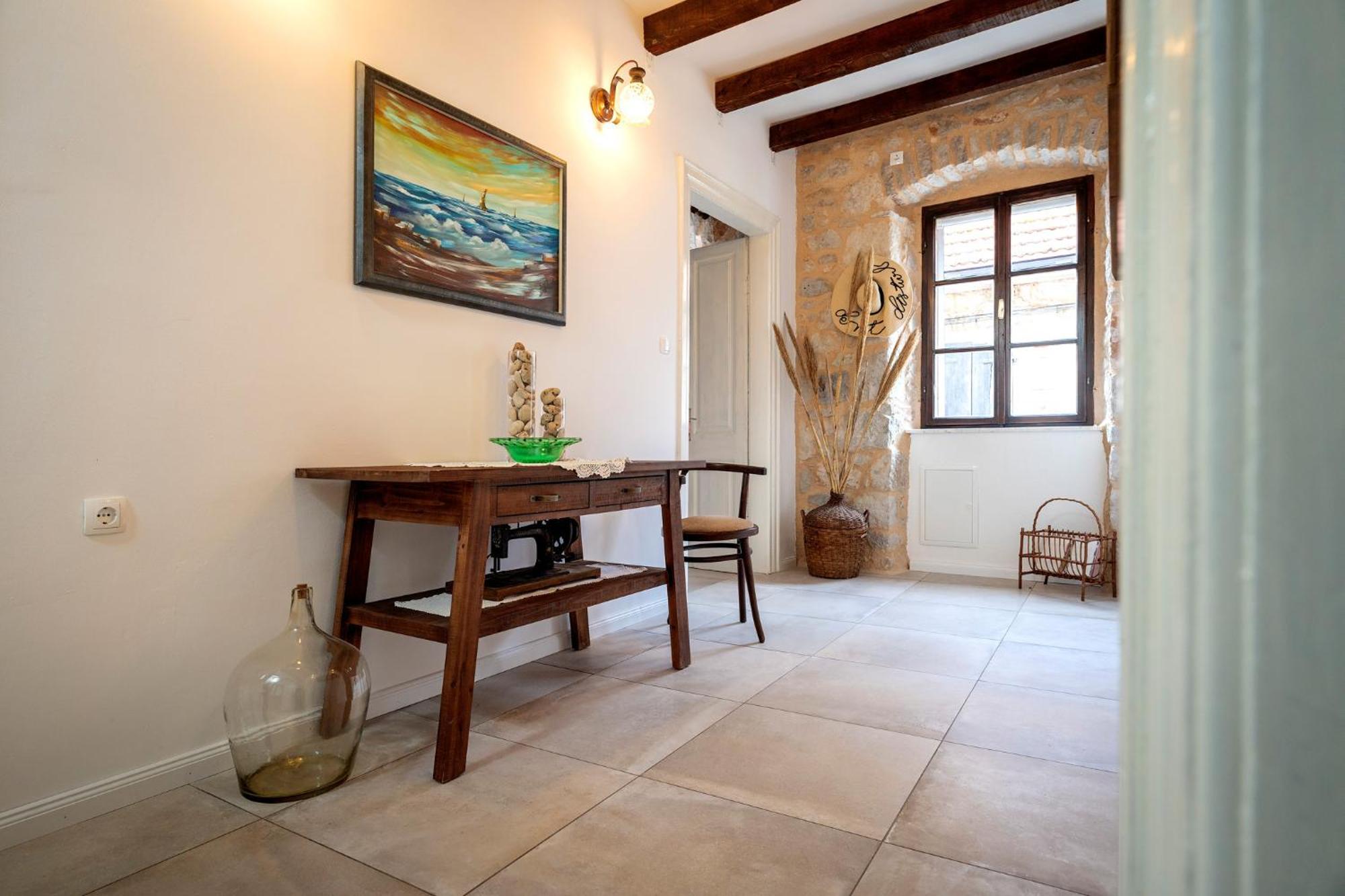 Pitve Holiday Home Skala With Hot Tub & Kala With Terrace מראה חיצוני תמונה