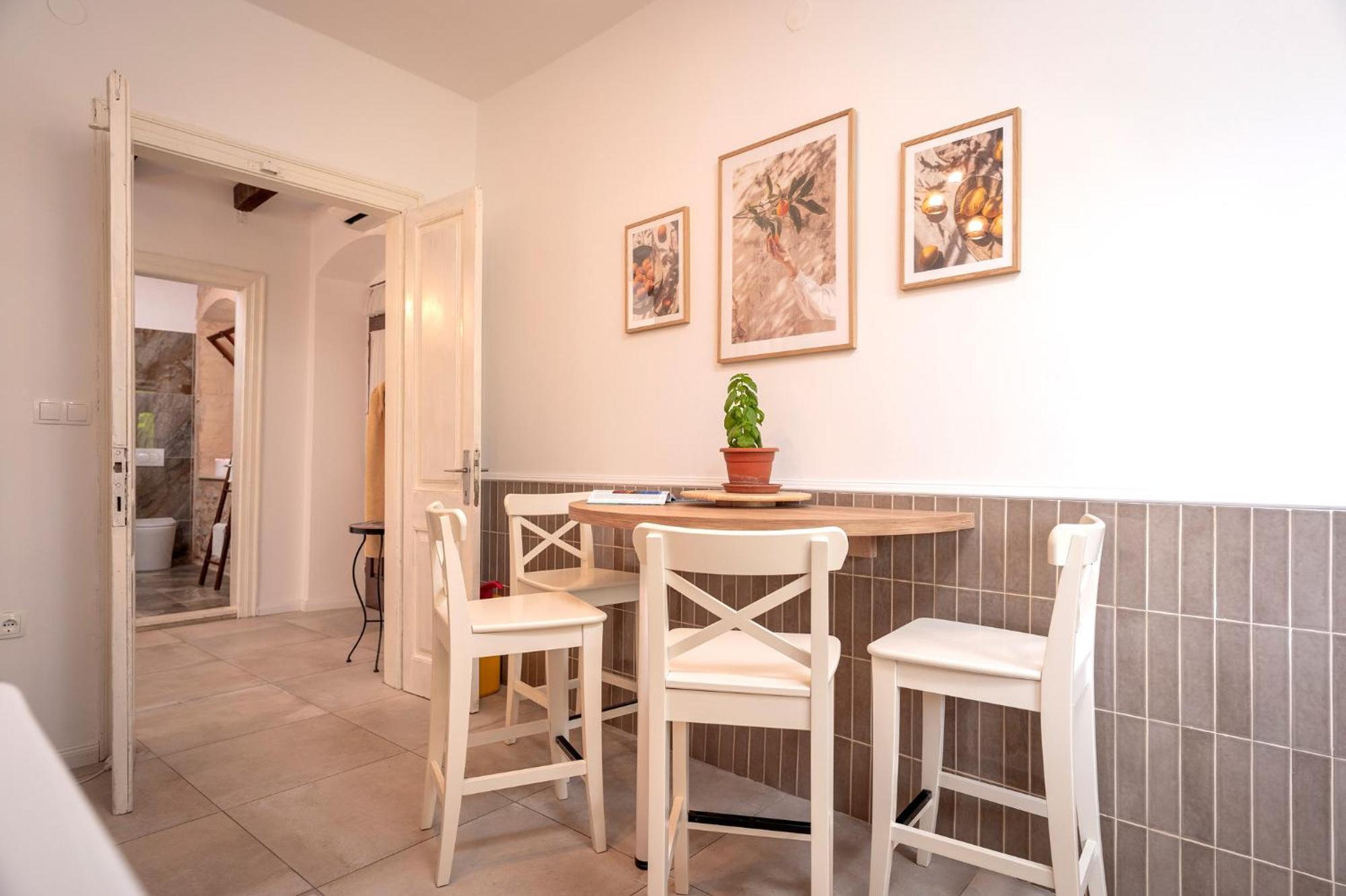 Pitve Holiday Home Skala With Hot Tub & Kala With Terrace מראה חיצוני תמונה